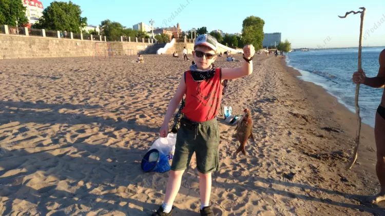 Отличная семейная рыбалка на пляже