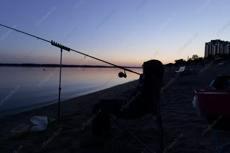 Ночная ловля леща в компании рыбаков с чайной церемонией