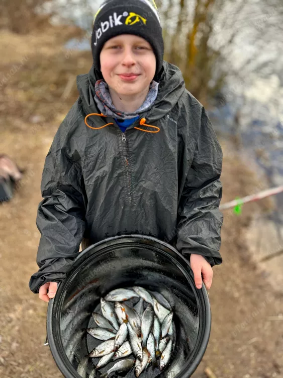 Рыбалка весной с сыном
